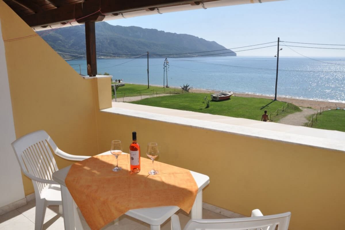 Agios Georgios Beach - Elias Double Rooms